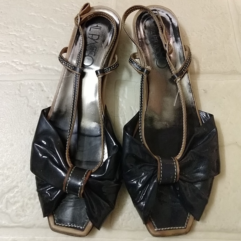 Italian flat sandals